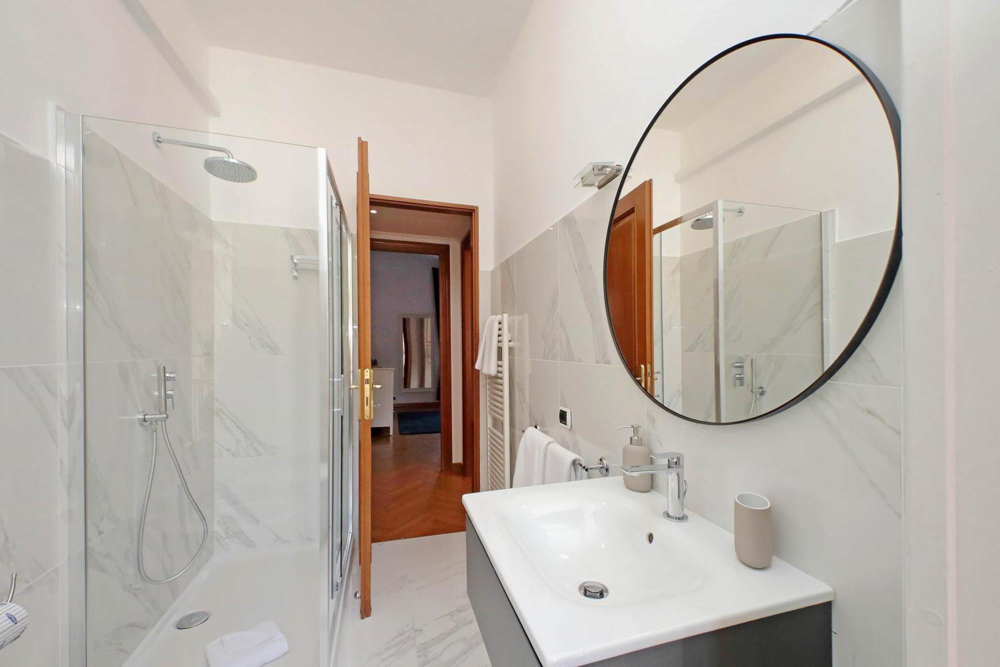 Ych-Comfortable 2 Bedrooms Flat Near Colosseum Rome Extérieur photo